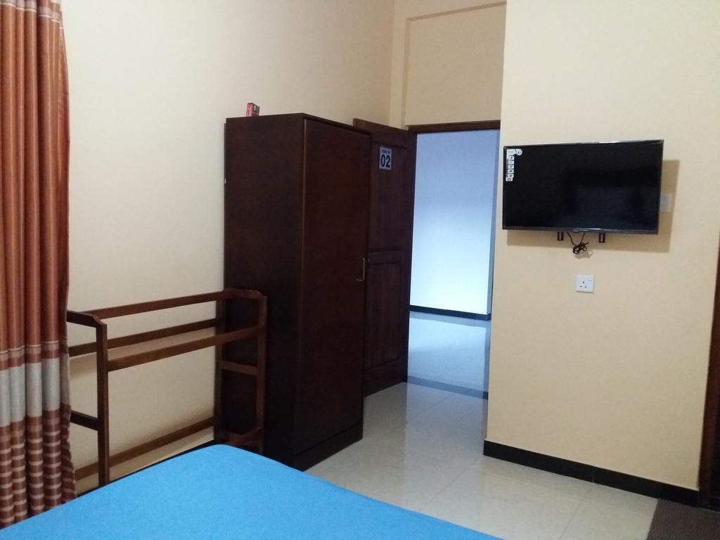 Amawin Resort Hambantota Bagian luar foto