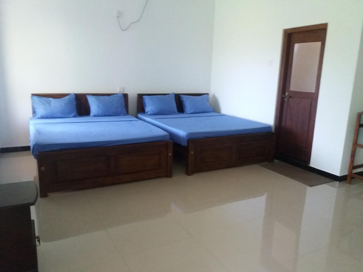 Amawin Resort Hambantota Bagian luar foto