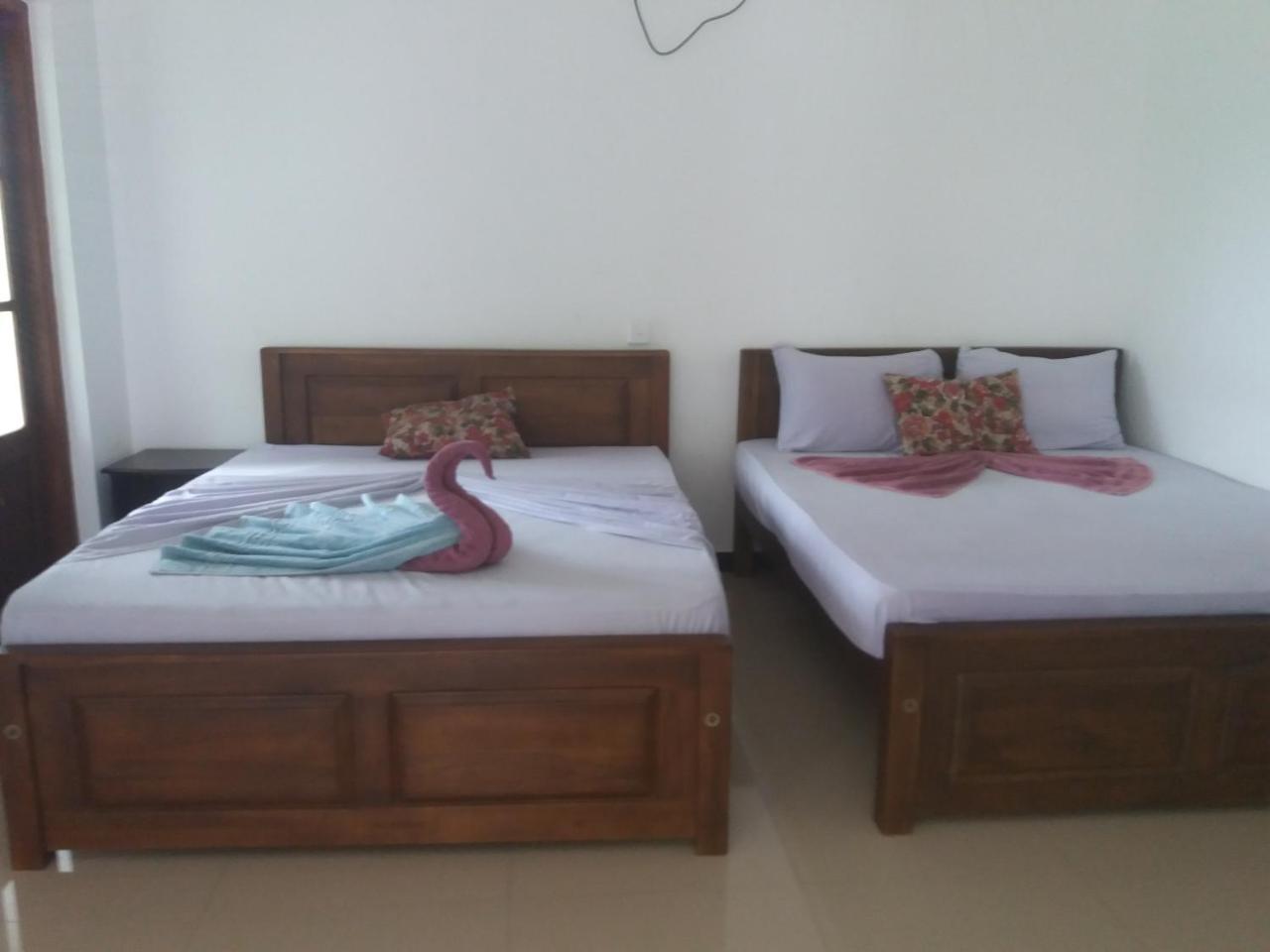 Amawin Resort Hambantota Bagian luar foto